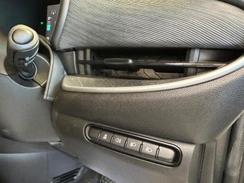 FIAT 500E 42kWh Icon Auto 3dr