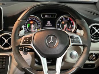 MERCEDES-BENZ GLA 2.0 GLA45 AMG SpdS DCT 4MATIC Euro 6 (s/s) 5dr