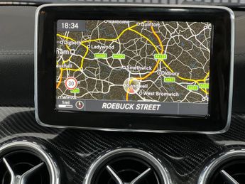 MERCEDES-BENZ GLA 2.0 GLA45 AMG SpdS DCT 4MATIC Euro 6 (s/s) 5dr