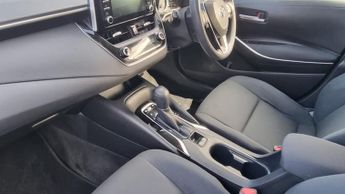 TOYOTA COROLLA 1.8 VVT-h Design