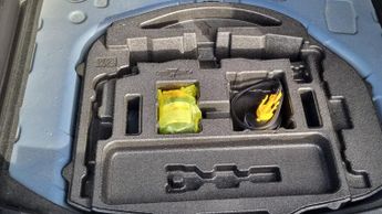 TOYOTA COROLLA 1.8 VVT-h Design