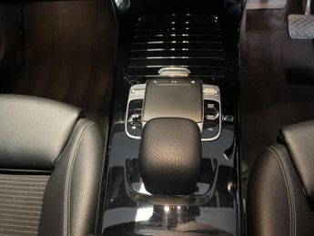 MERCEDES-BENZ A CLASS 1.5 A180d Sport