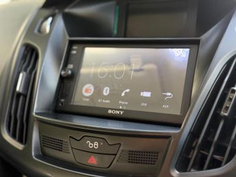 FORD FOCUS 1.6 Zetec Navigator Powershift Euro 5 5dr