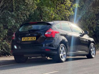 FORD FOCUS 1.6 Zetec Navigator Powershift Euro 5 5dr