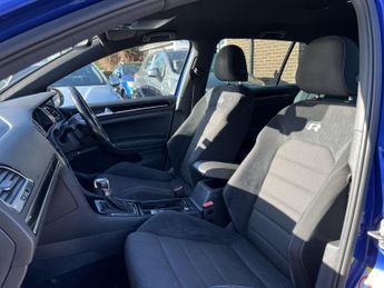 VOLKSWAGEN GOLF 2.0 TSI R