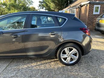VAUXHALL ASTRA 1.6 16v SRi