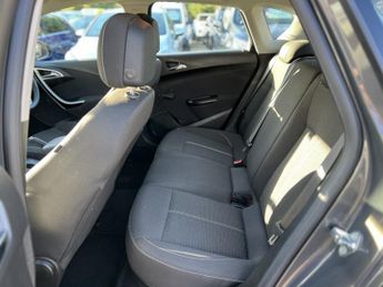 VAUXHALL ASTRA 1.6 16v SRi