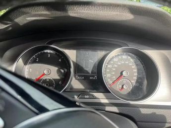 VOLKSWAGEN GOLF 1.6 TDI BlueMotion Tech SE DSG Euro 5 (s/s) 5dr