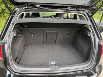 VOLKSWAGEN GOLF 1.6 TDI BlueMotion Tech SE DSG Euro 5 (s/s) 5dr