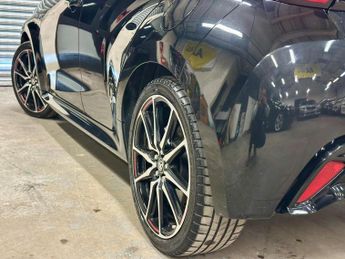 TOYOTA YARIS 1.5 VVT-h GR SPORT E-CVT Euro 6 (s/s) 5dr
