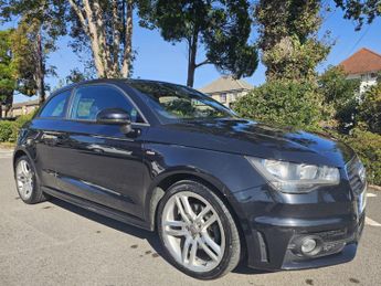 AUDI A1 1.6 TDI S line