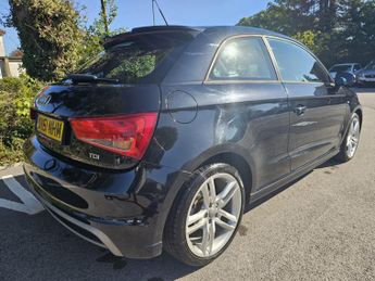 AUDI A1 1.6 TDI S line