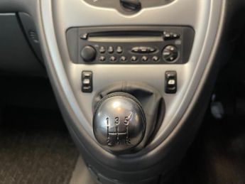CITROEN XSARA PICASSO 1.6 i 16V Desire