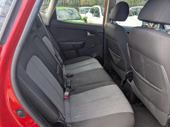 KIA VENGA 1.6 2 Auto Euro 5 5dr