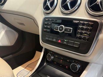 MERCEDES-BENZ A CLASS 2.1 A200 CDI Sport