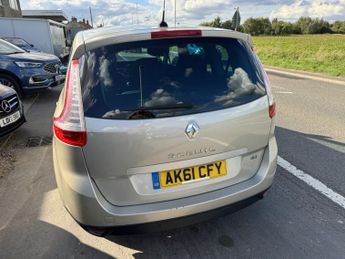 RENAULT GRAND SCENIC 1.5 dCi Dynamique TomTom