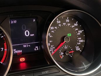 VOLKSWAGEN POLO 1.2 TSI BlueMotion Tech SE Design