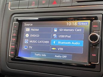 VOLKSWAGEN POLO 1.2 TSI BlueMotion Tech SE Design
