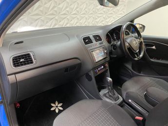 VOLKSWAGEN POLO 1.2 TSI BlueMotion Tech SE Design