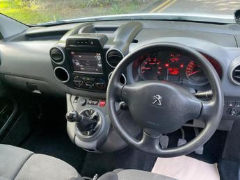PEUGEOT PARTNER 1.6 BlueHDi 854 Professional L1 5dr