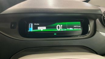 RENAULT ZOE Dynamique Nav Electric Automatic White 5dr LOWTAX+SATNAV