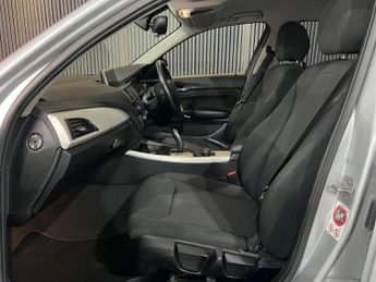 BMW 1 SERIES 1.6 118i SE Auto Euro 6 (s/s) 5dr