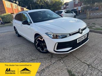 Volkswagen Passat 1.5 eTSI MHEV R-Line