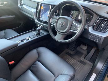 VOLVO XC60 2.0 Momentum Pro D4 AWD