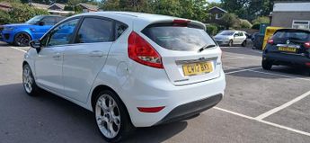 FORD FIESTA 1.6 Titanium