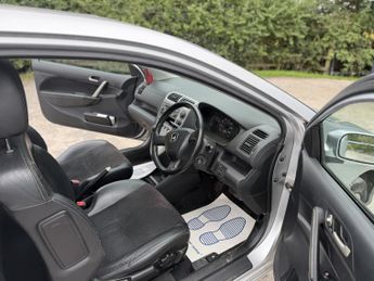 HONDA CIVIC 1.6 i-VTEC SE Sport