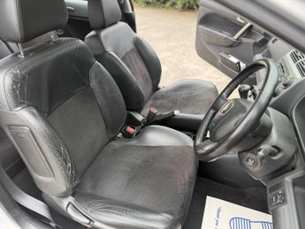 HONDA CIVIC 1.6 i-VTEC SE Sport