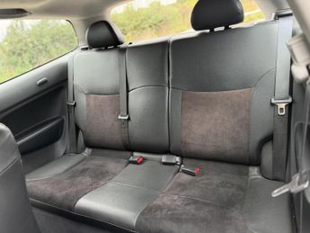 HONDA CIVIC 1.6 i-VTEC SE Sport