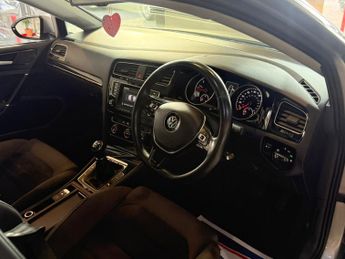VOLKSWAGEN GOLF 2.0 TDI BlueMotion Tech GT