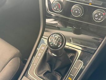 VOLKSWAGEN GOLF 2.0 TDI BlueMotion Tech GT