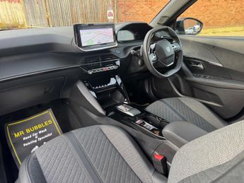 PEUGEOT 2008 1.2 New 2008 Allure 1.2L PureTech 130 EAT8 S&S