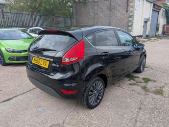 FORD FIESTA 1.4 Titanium 5dr
