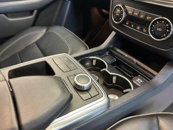 MERCEDES-BENZ M CLASS 3.0 ML350 V6 BlueTEC AMG Sport G-Tronic 4WD Euro 6 (s/s) 5dr