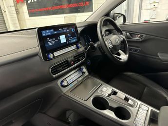 HYUNDAI KONA 64kWh Premium SE Auto 5dr (7kW Charger)