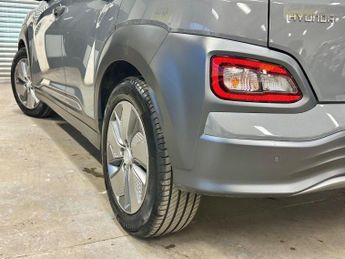 HYUNDAI KONA 64kWh Premium SE Auto 5dr (7kW Charger)