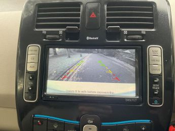 NISSAN LEAF 24kWh Auto 5dr