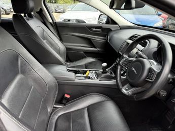 JAGUAR XE 2.0d R-Sport Euro 6