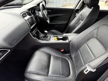 JAGUAR XE 2.0d R-Sport Euro 6