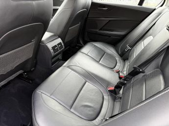 JAGUAR XE 2.0d R-Sport Euro 6