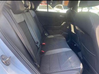 VOLKSWAGEN T-ROC 2.0 TDI R-Line DSG Euro 6 (s/s) 5dr