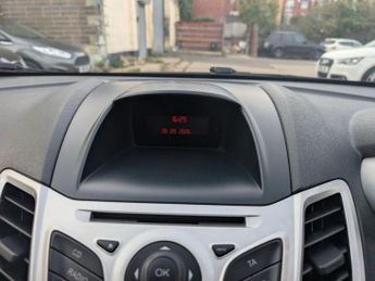 FORD FIESTA 1.25 Zetec 5dr