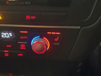 AUDI A6 SALOON 2.0 TDI ultra Black Edition