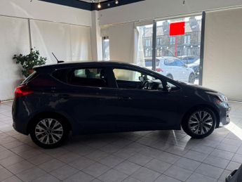 KIA CEED 1.6 CRDi 3
