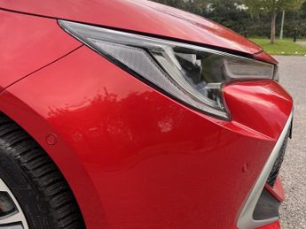 TOYOTA COROLLA 2.0 VVT-h Excel