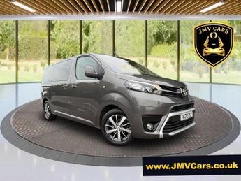 Toyota Proace 2.0D Family Medium MPV MWB Euro 6 (s/s) 5dr (8 Seat)