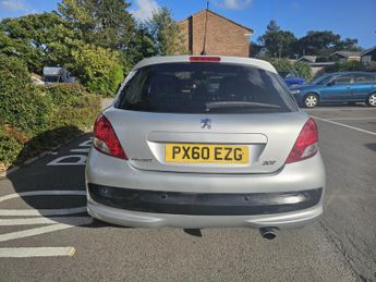 PEUGEOT 207 1.6 VTi Allure